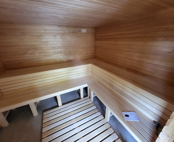 Interiér sauny srubu