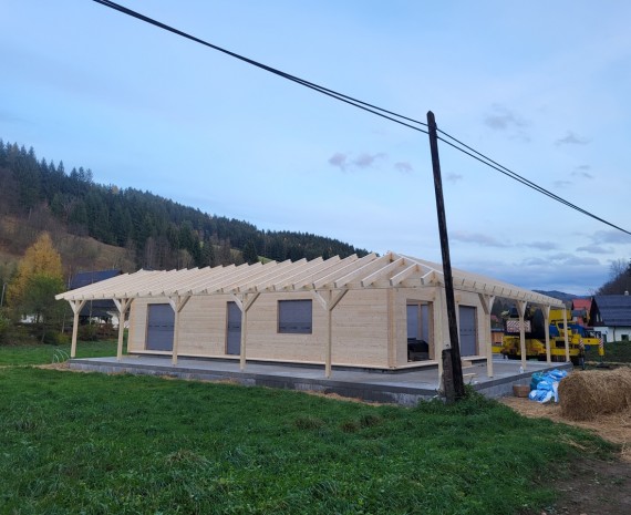 Luxusní roubenka KAROLINKA