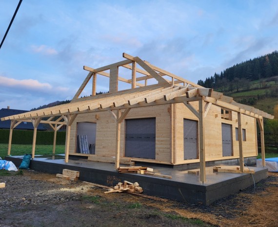 Luxusní roubenka KAROLINKA