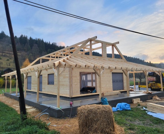 Luxusní roubenka KAROLINKA