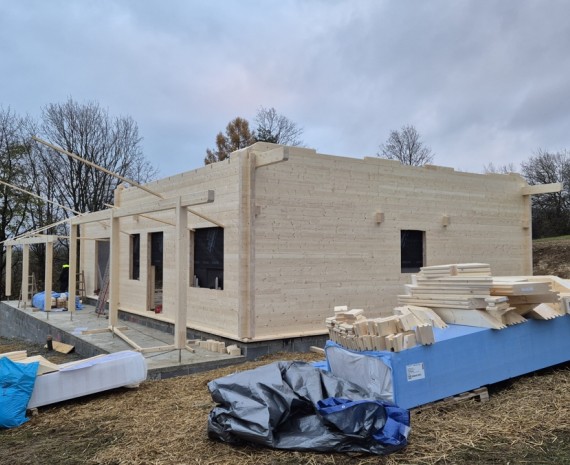 Srubový dům Slunečná